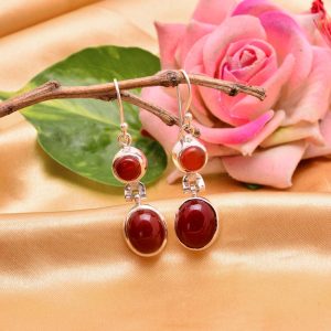 Silver Classic Red Onyx Earring
