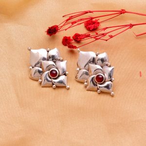 Silver Flower Garnet Stud