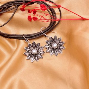 Silver Pearl Flower Earring