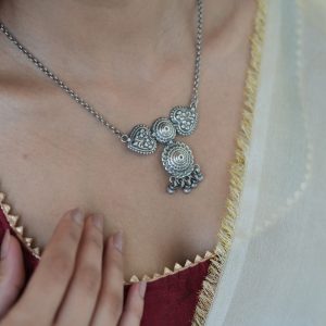 Plain Silver Necklace